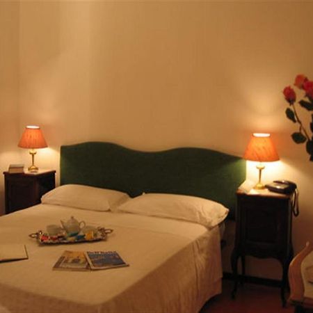 Hotel Victoria Maiorino Cava deʼ Tirreni Chambre photo