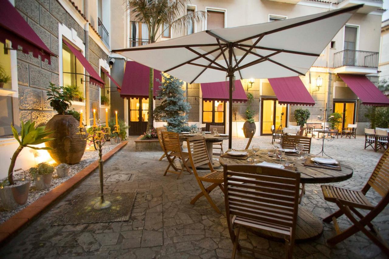 Hotel Victoria Maiorino Cava deʼ Tirreni Extérieur photo