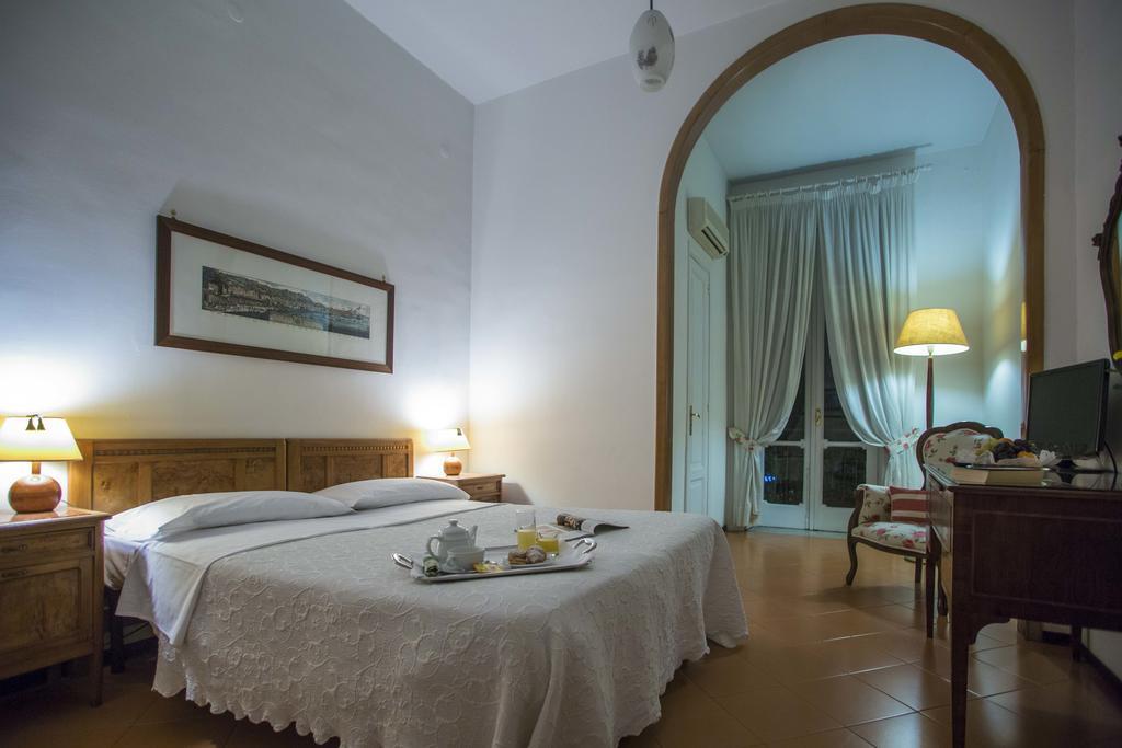 Hotel Victoria Maiorino Cava deʼ Tirreni Extérieur photo